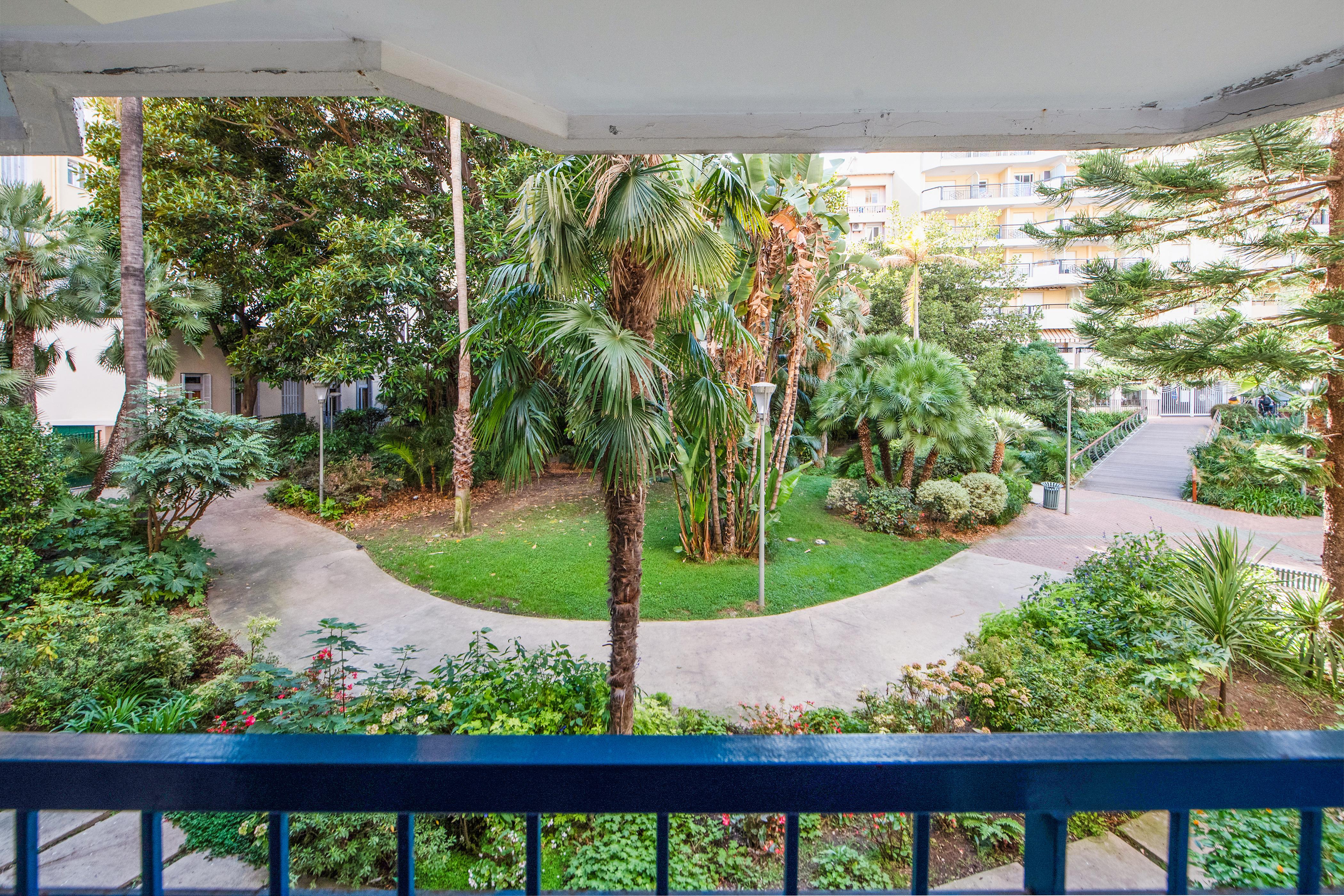 Residence Pierre & Vacances Les Rivages Du Parc Ментона Экстерьер фото